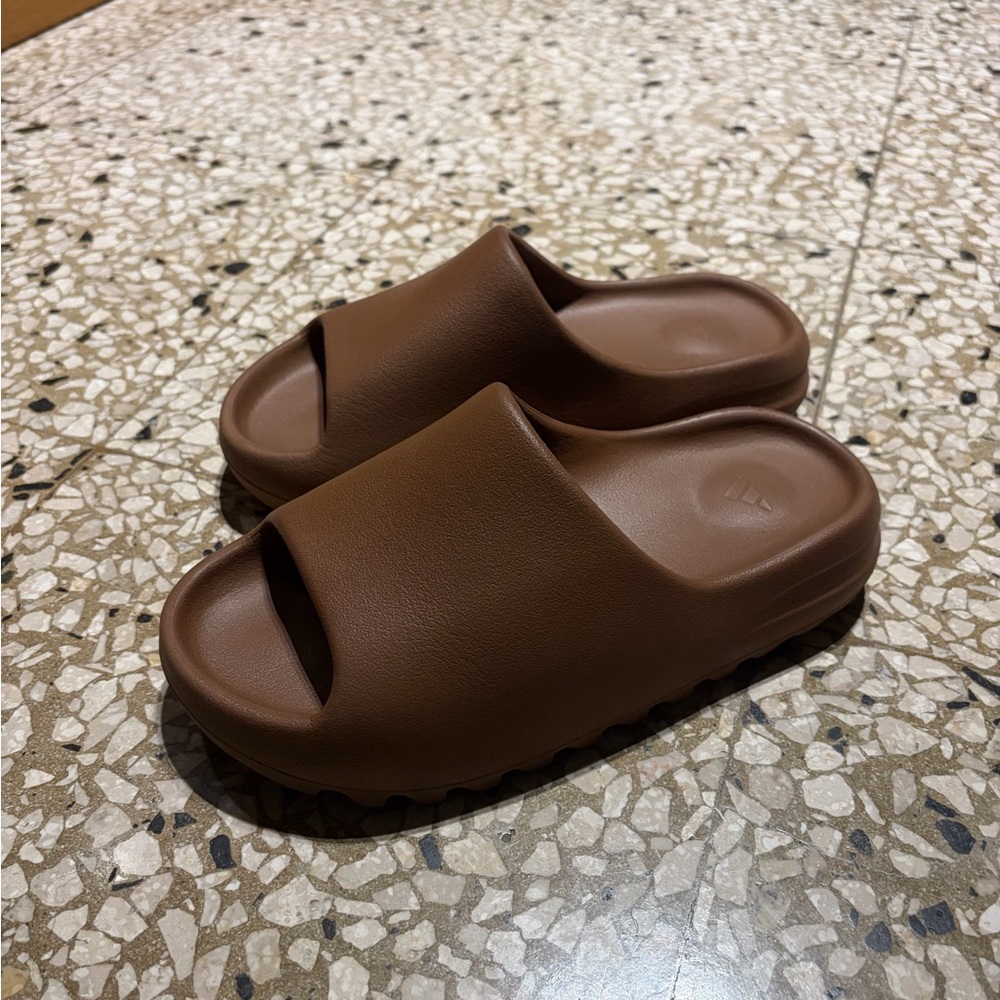 Yeezy Brown Slide Sandals